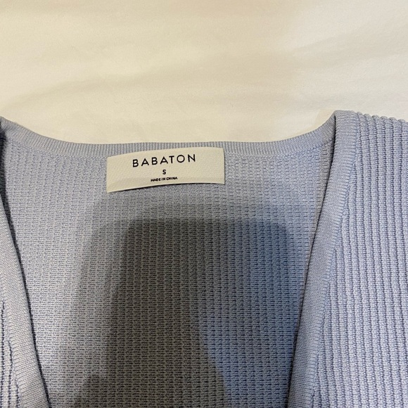 Babaton Deep V Sculpt Knit - Picture 3 of 4